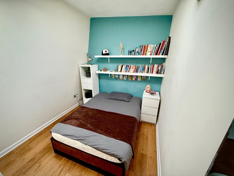 Room Siani Mews in Greater London