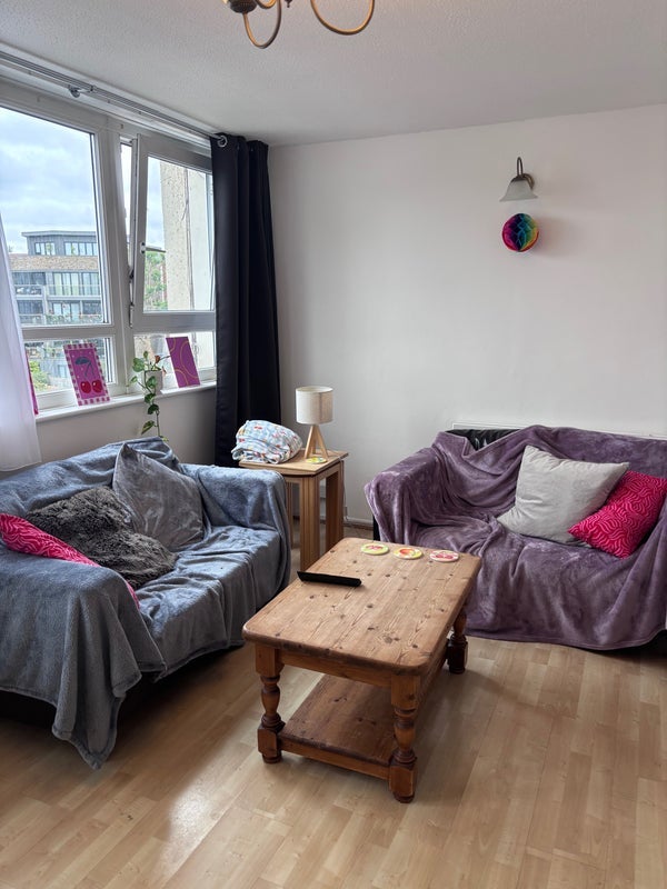 Room George Potter Way in Greater London
