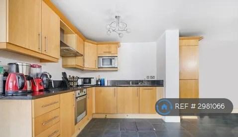 Flat Cassilis Road in Greater London