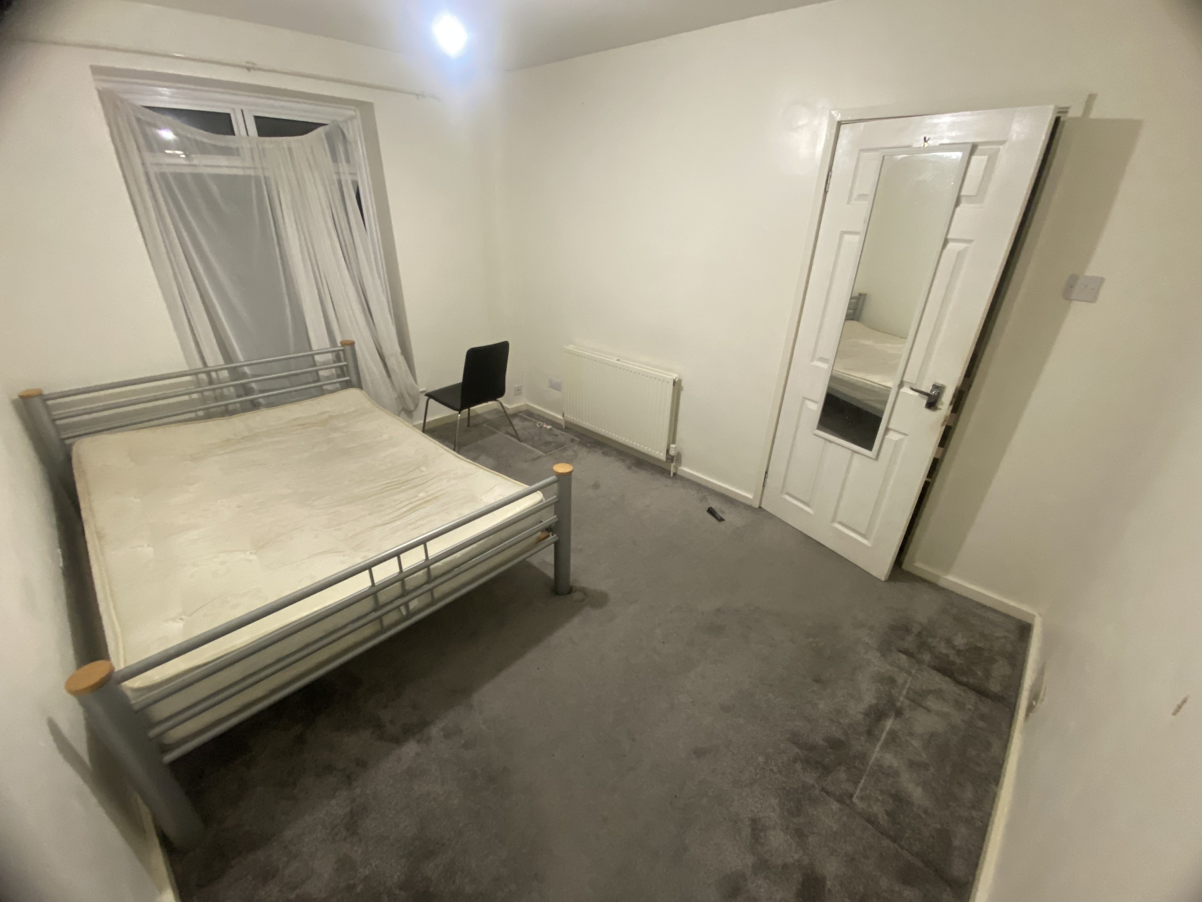 Flat Arton Croft in Birmingham