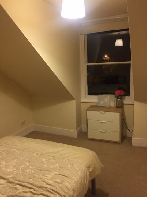 Room Northanger Road in Greater London