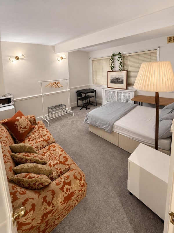 Room Shortlands Road in Greater London