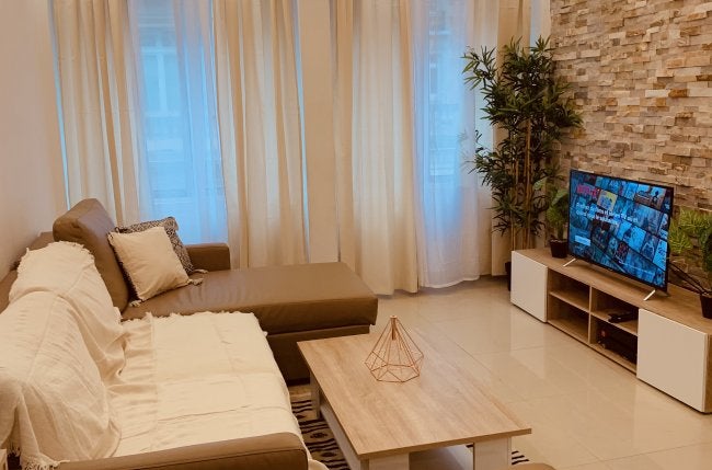 Flat Rue de Ponthieu in Paris