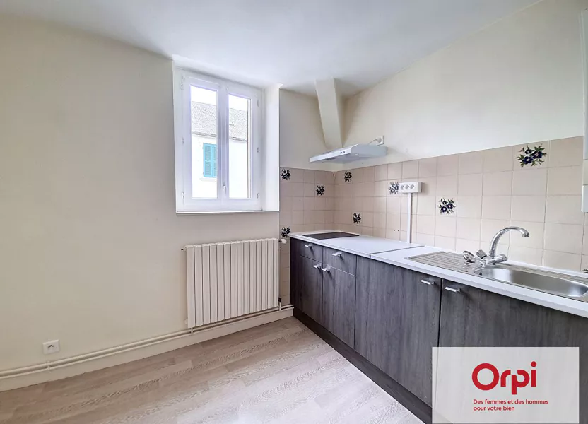 Flat Rue du Capitaine Migat in Néris-les-Bains