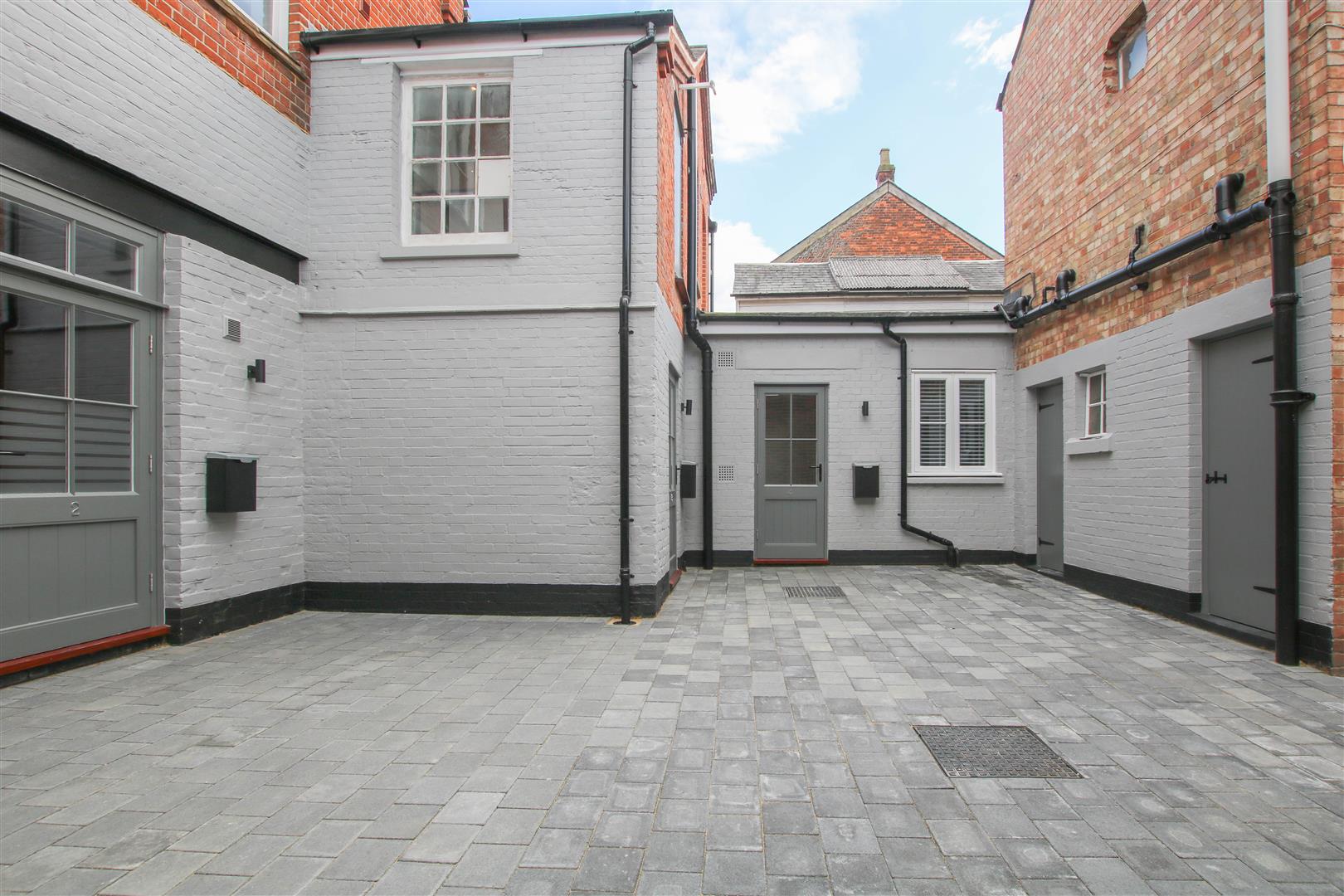Flat High Street in Uttlesford