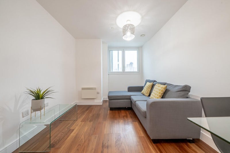 Room Hagley Road in Birmingham