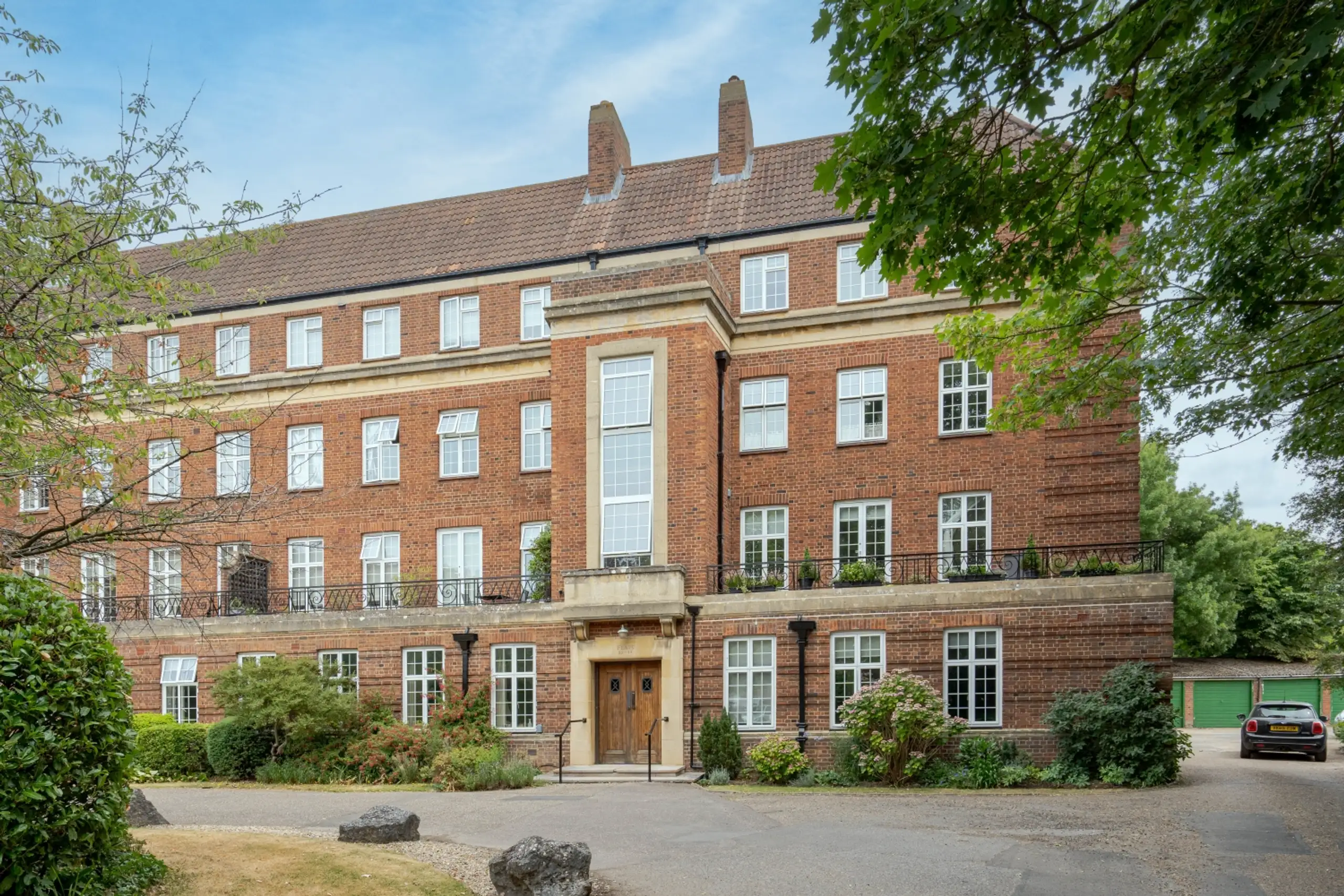 Flat Woodstock Close in Oxford