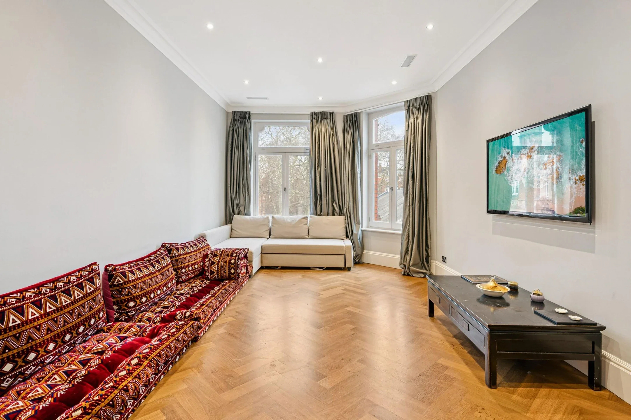 Flat South Audley Street in City of Westminster