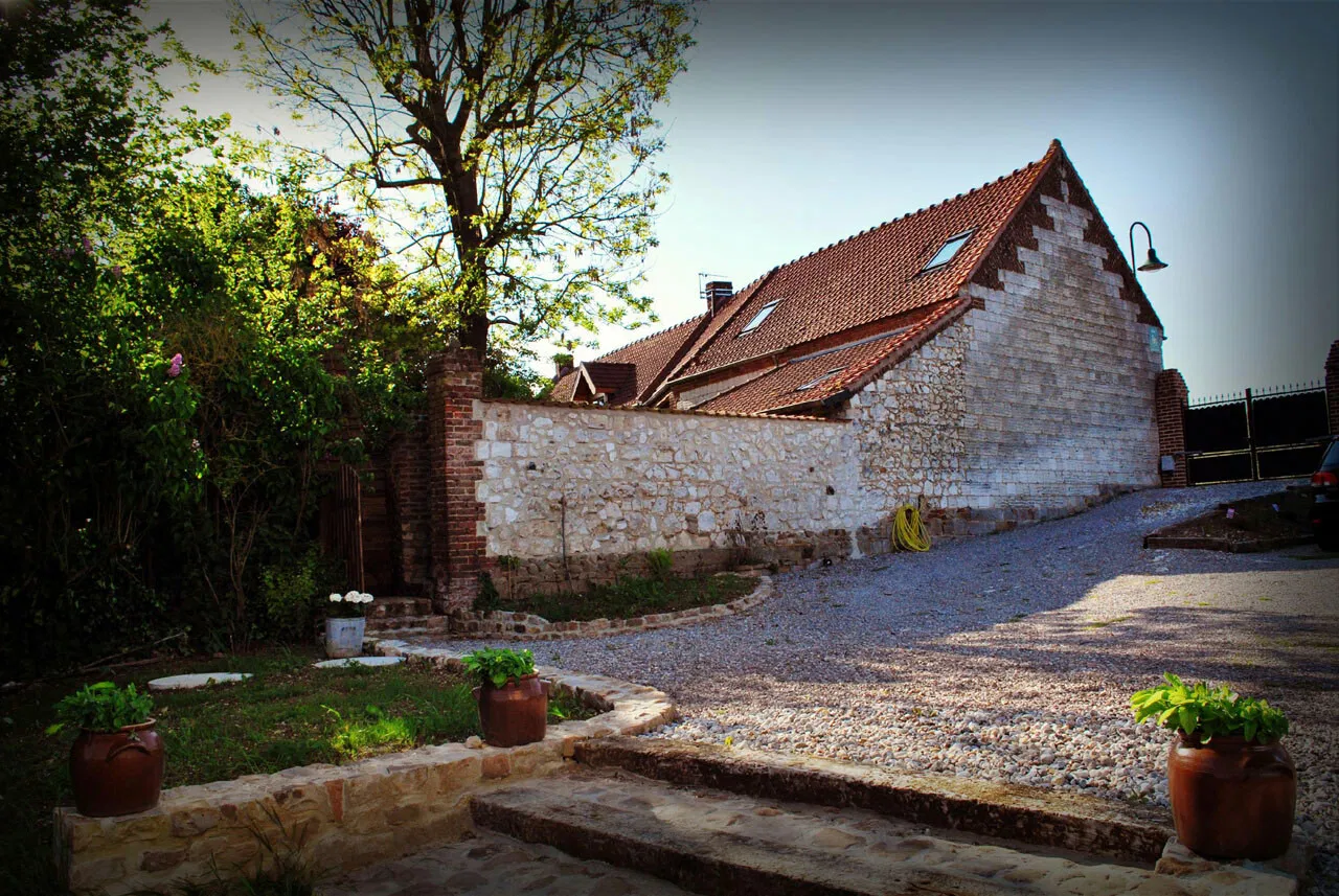 House Rue de Douai in Mont-Saint-Éloi