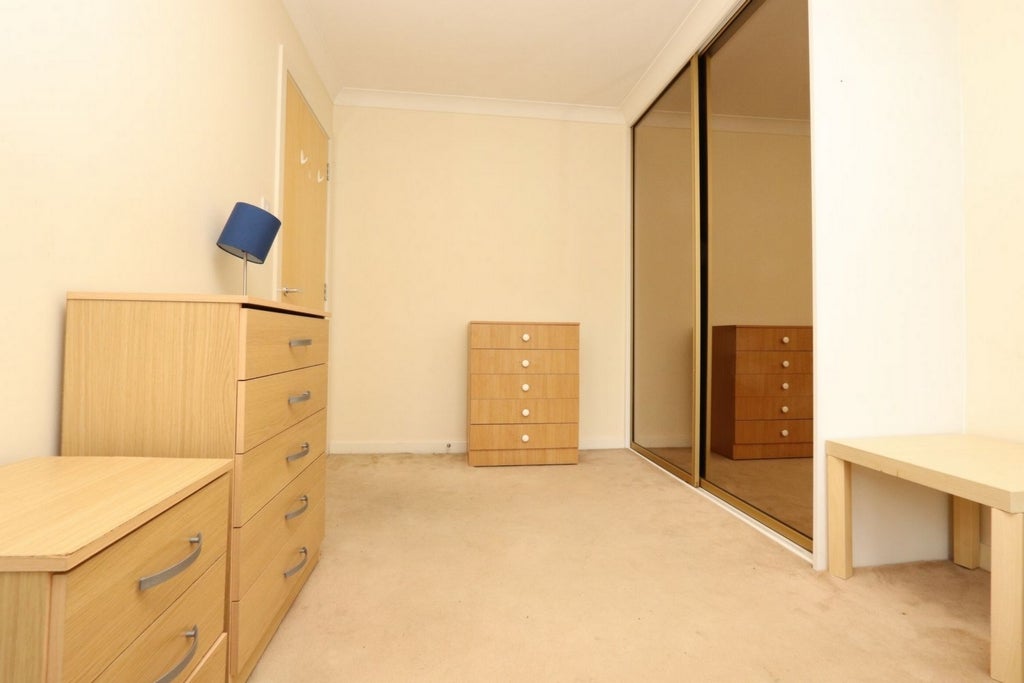 Room Globe Road in Greater London