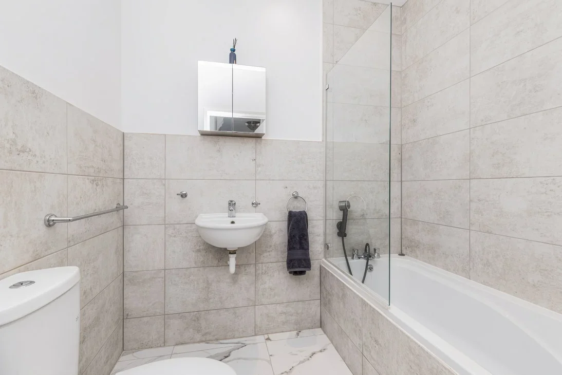 Room Birdhurst Road in Greater London