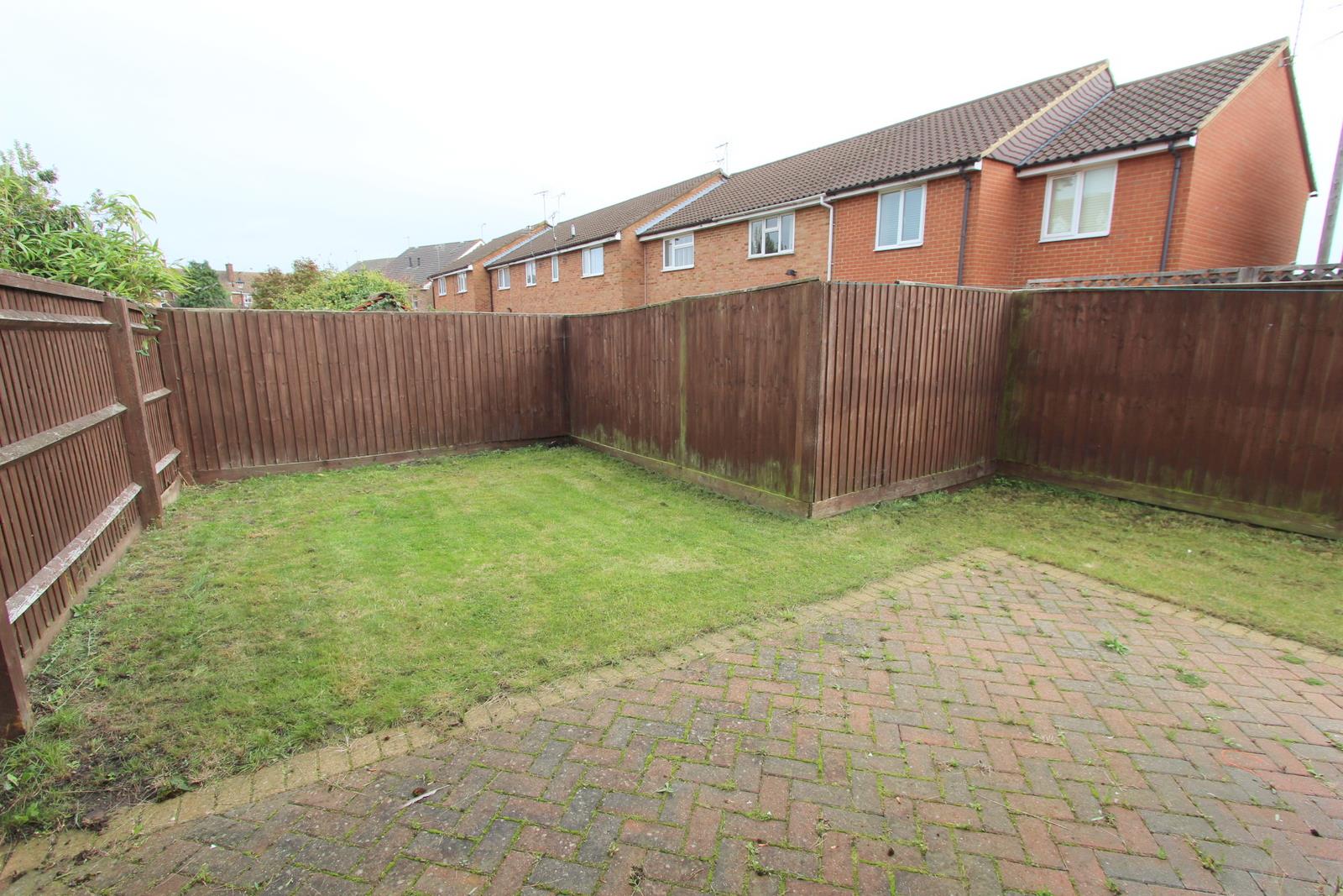 House Rochester Mews in Leighton-Linslade
