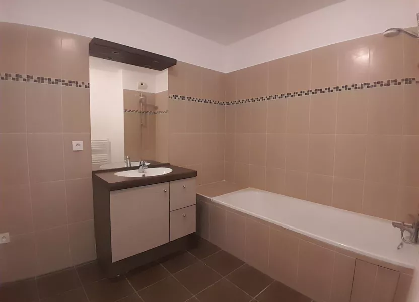Appartement Rue des Trois Moulins à Melun