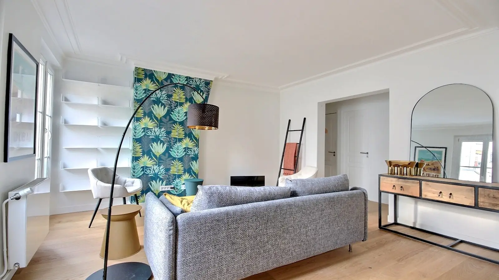 Flat Rue des Moines in Paris
