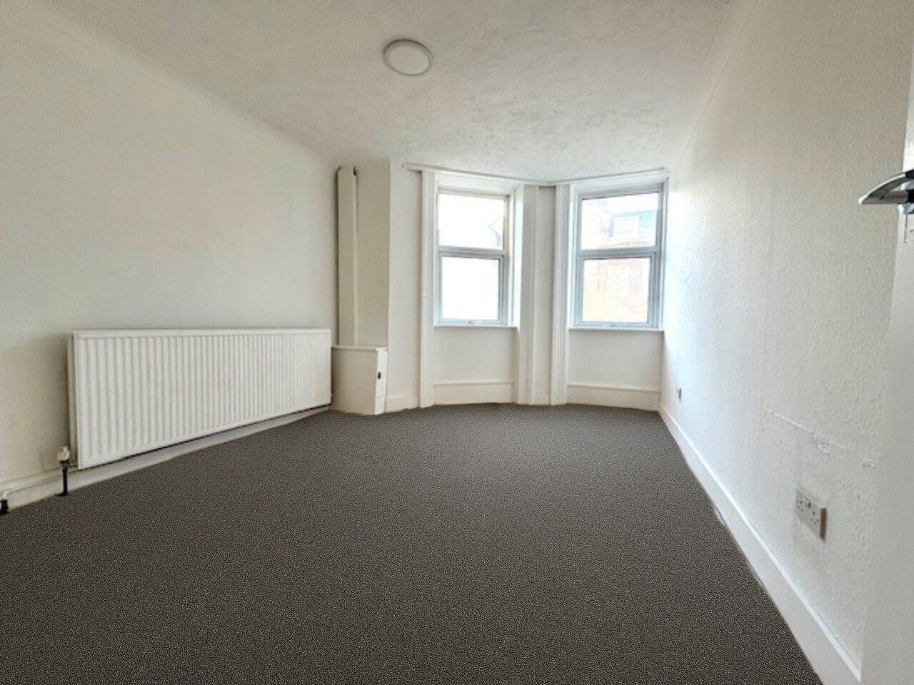 Flat Terminus Road in Eastbourne