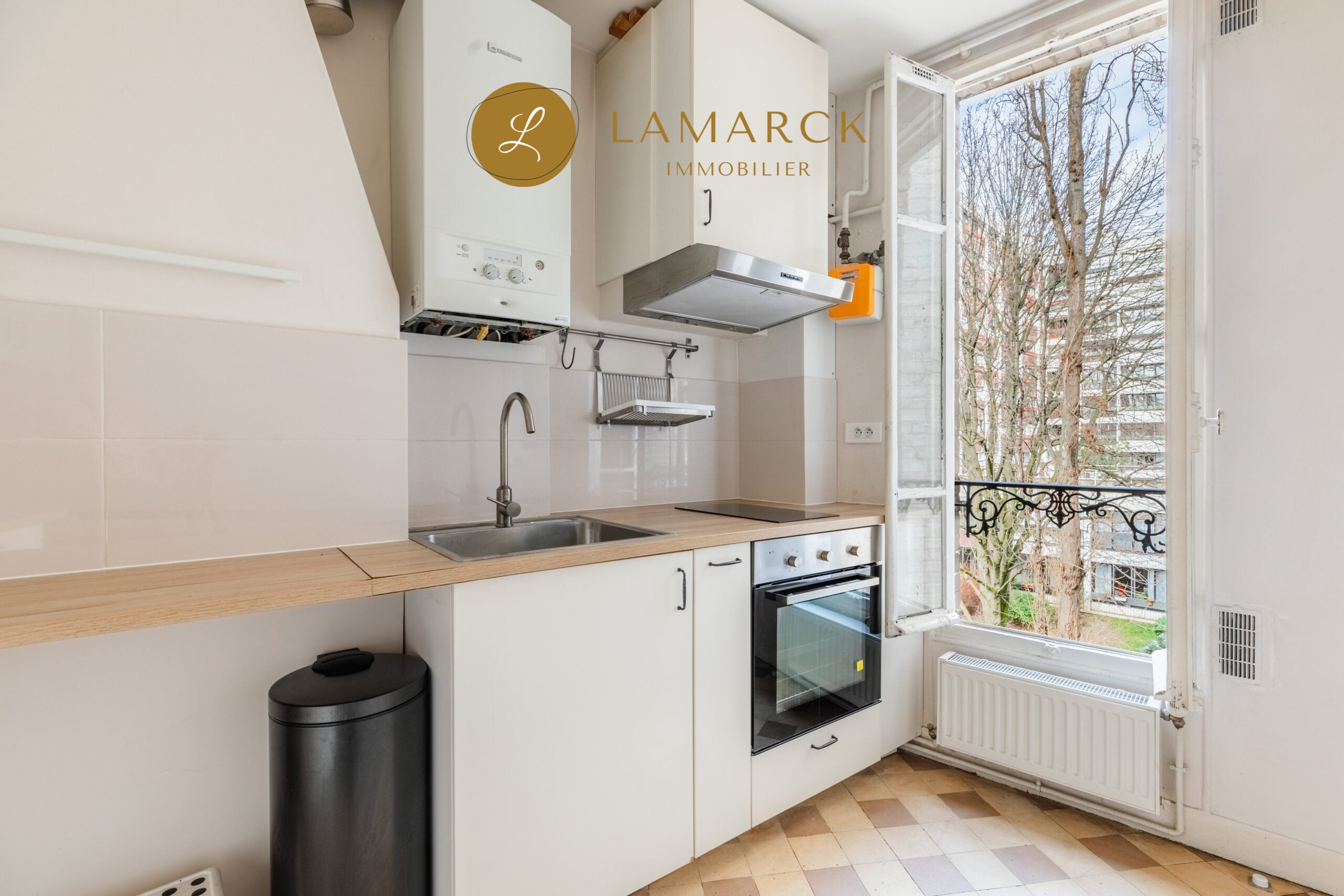Appartement Avenue de Saint-Ouen à Paris