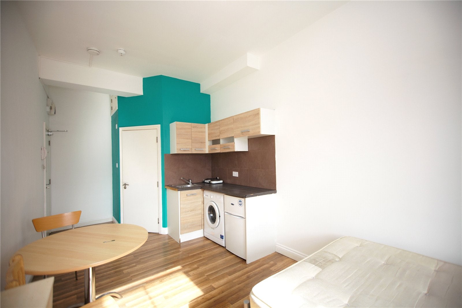 Flat Brent Street in Greater London