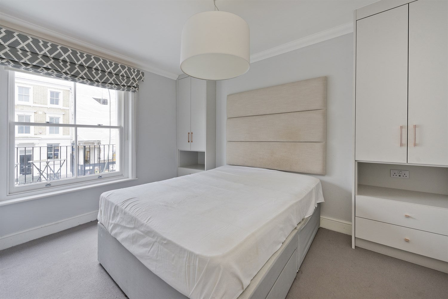 Flat Portland Road in Greater London