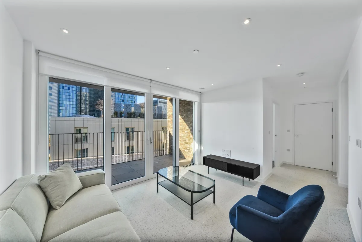 Flat Cendal Crescent in Greater London