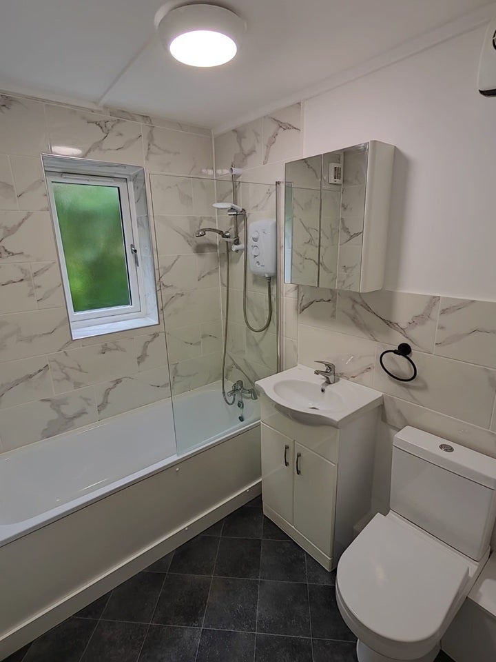 Flat Redford Close in Greater London