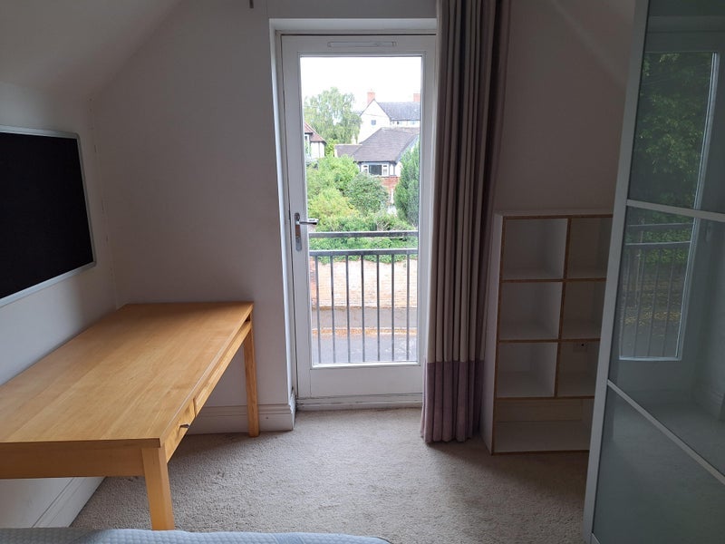 Room Harlaxton Drive in Nottingham