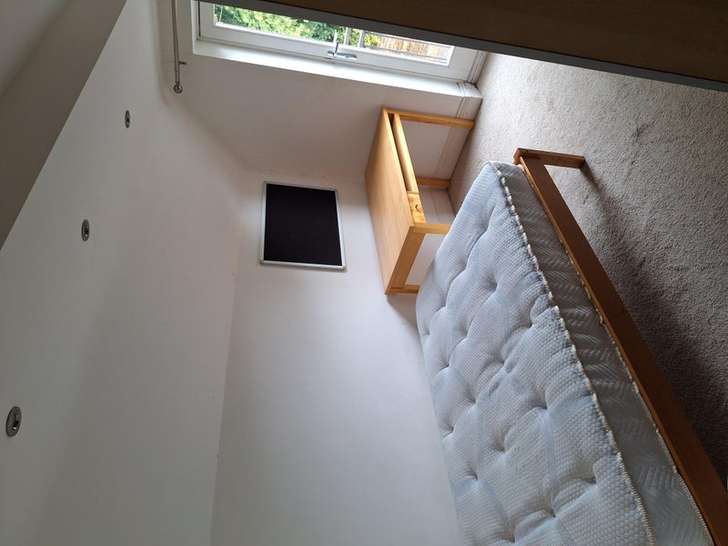 Room Harlaxton Drive in Nottingham