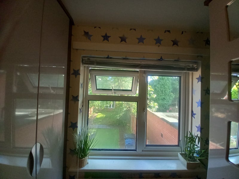 Room Poole Crescent in Birmingham