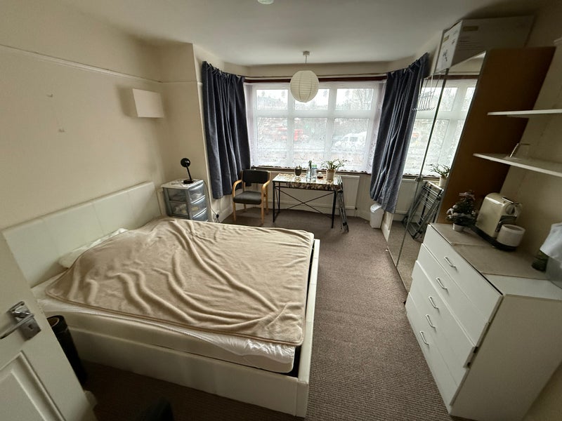 Room Priory Gardens in Greater London