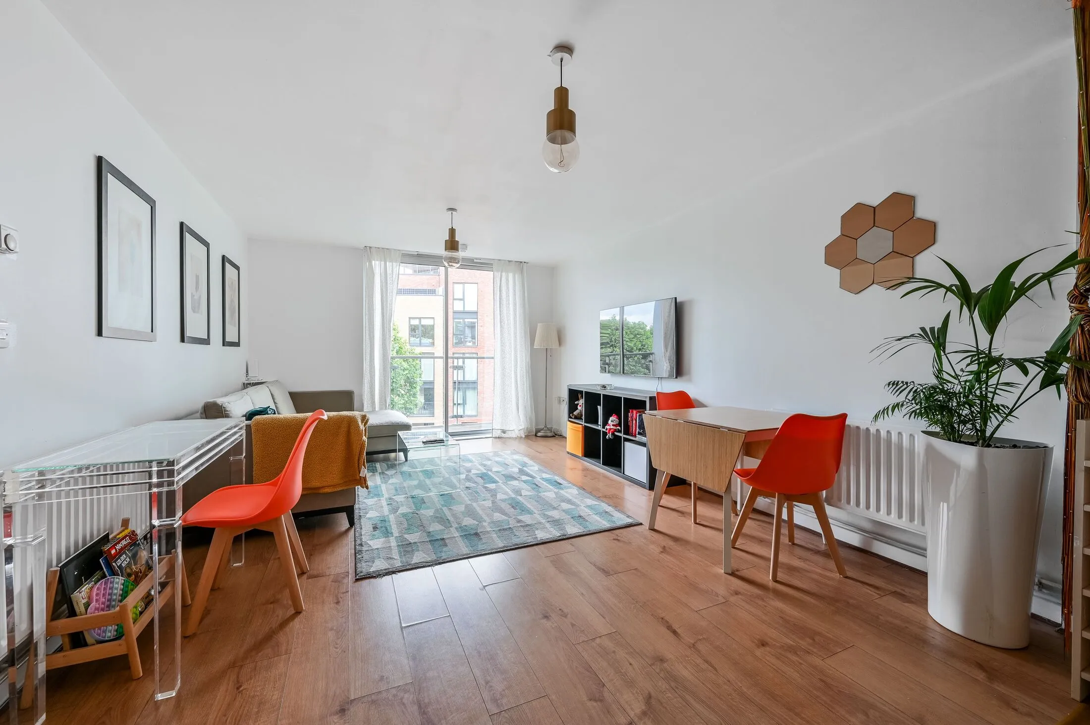 Flat Rye Lane in Greater London