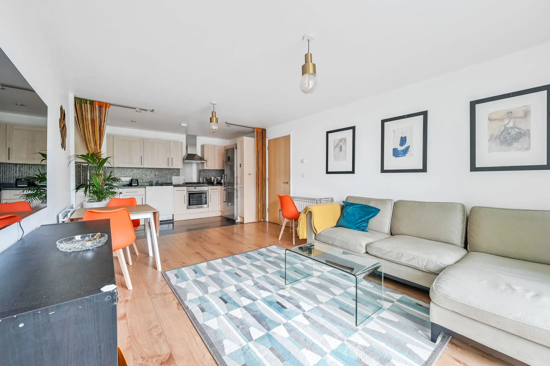 Flat Rye Lane in Greater London