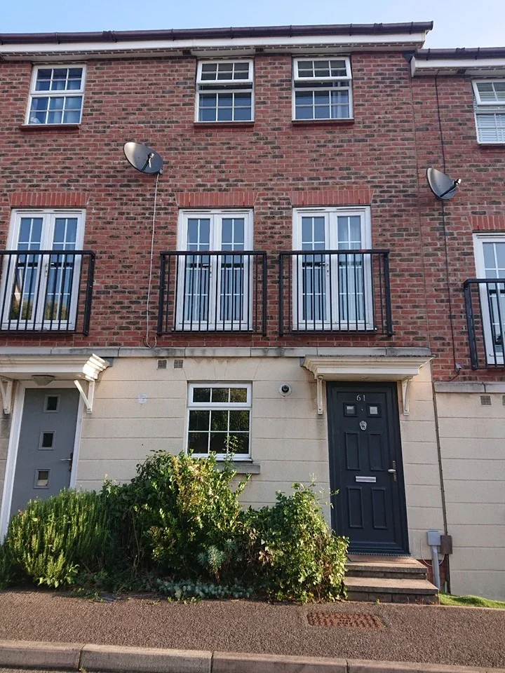 House Harper Close in Grays