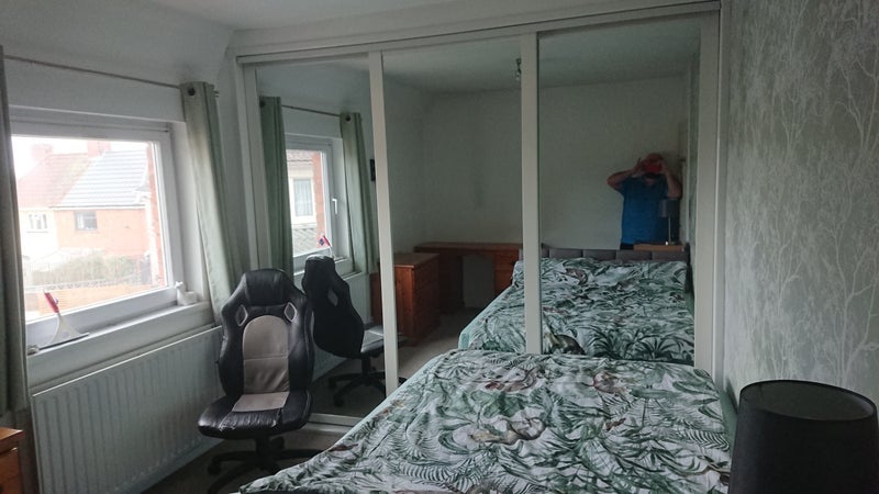 Room Exmouth Road in Bristol