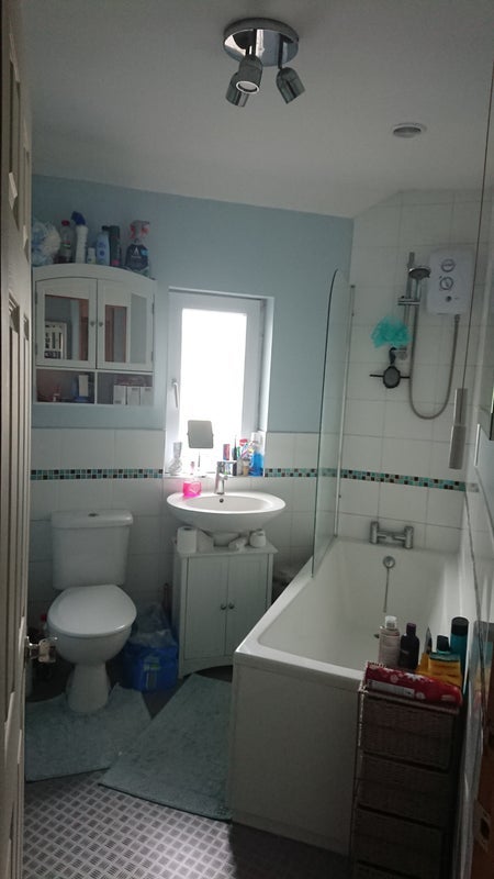Room Exmouth Road in Bristol