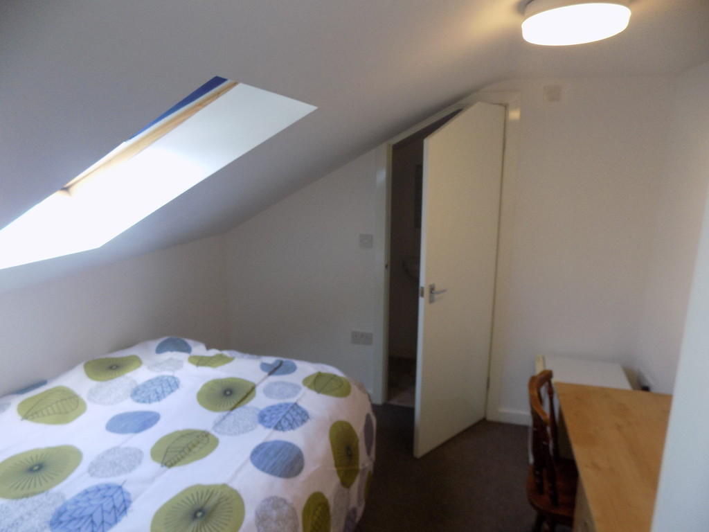 Room Newton Street in Gateshead