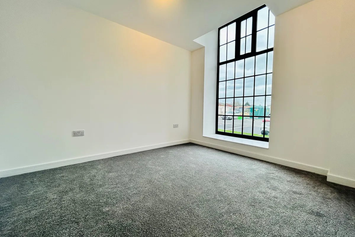 Flat Huxley Close in Derby