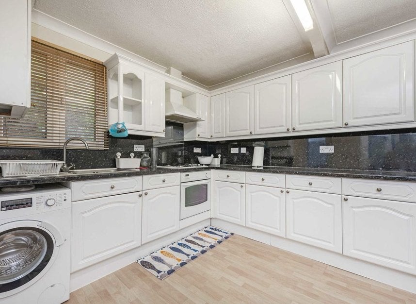 House Landor Road in Greater London