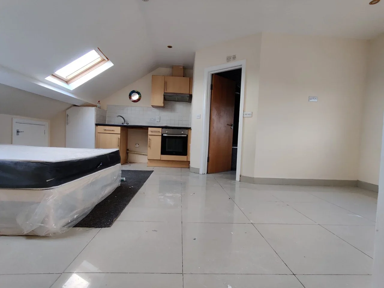 Flat Northborough Road in Greater London