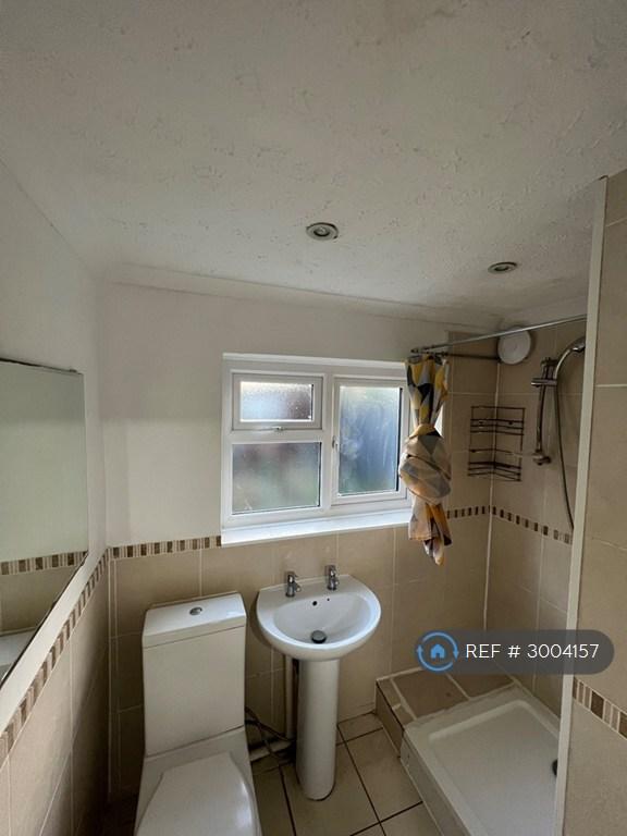 Room Baden Road in Gillingham