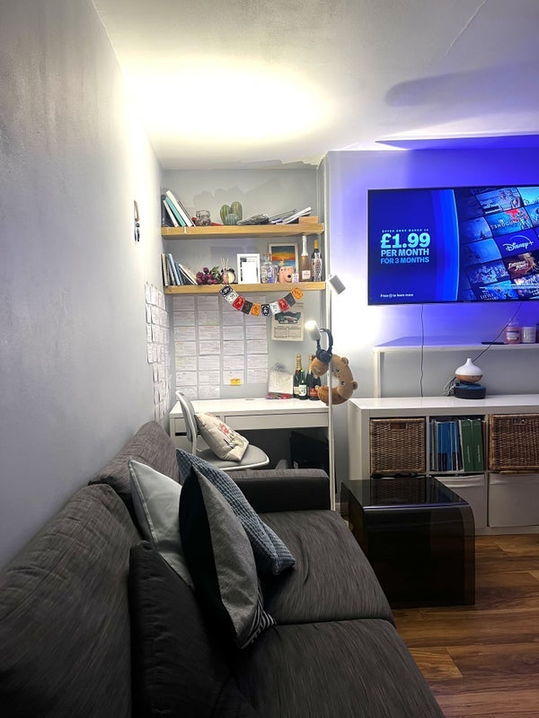 Room Smithy Street in Greater London