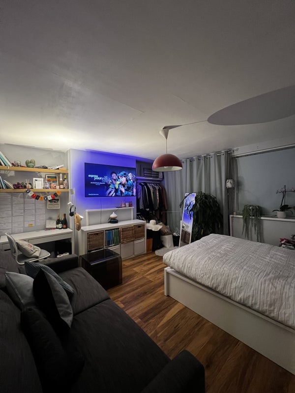 Room Smithy Street in Greater London