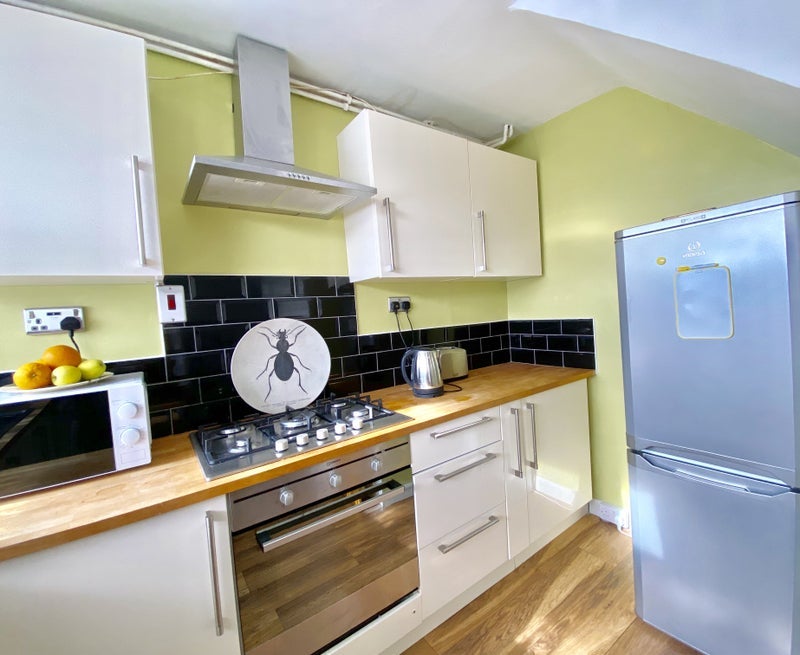 Room Smithy Street in Greater London