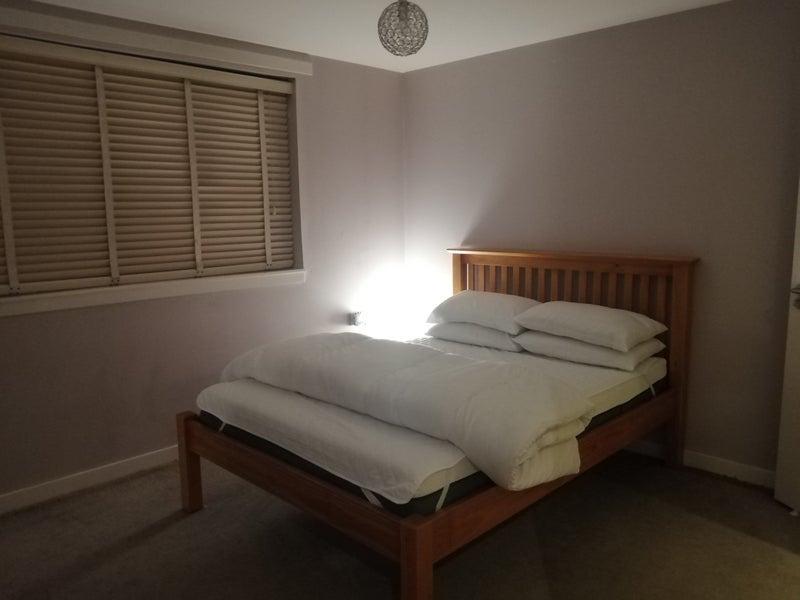 Room Golspie Street in Glasgow