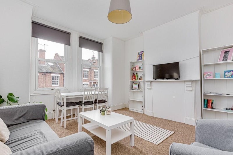Flat Theatre Street in Greater London