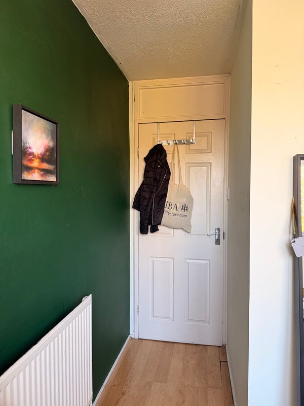 Room Parkham Street in Greater London