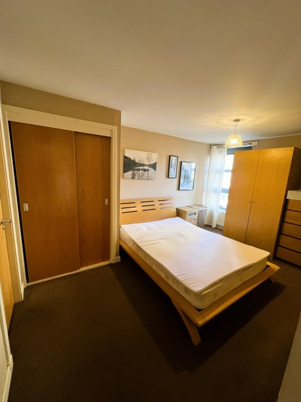 Flat Sandport Way in City of Edinburgh