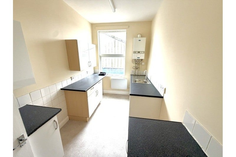 Flat Victoria Avenue in Southend-on-Sea