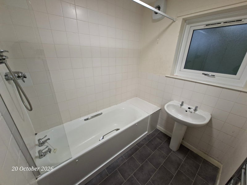 Room Bedford View in Leeds