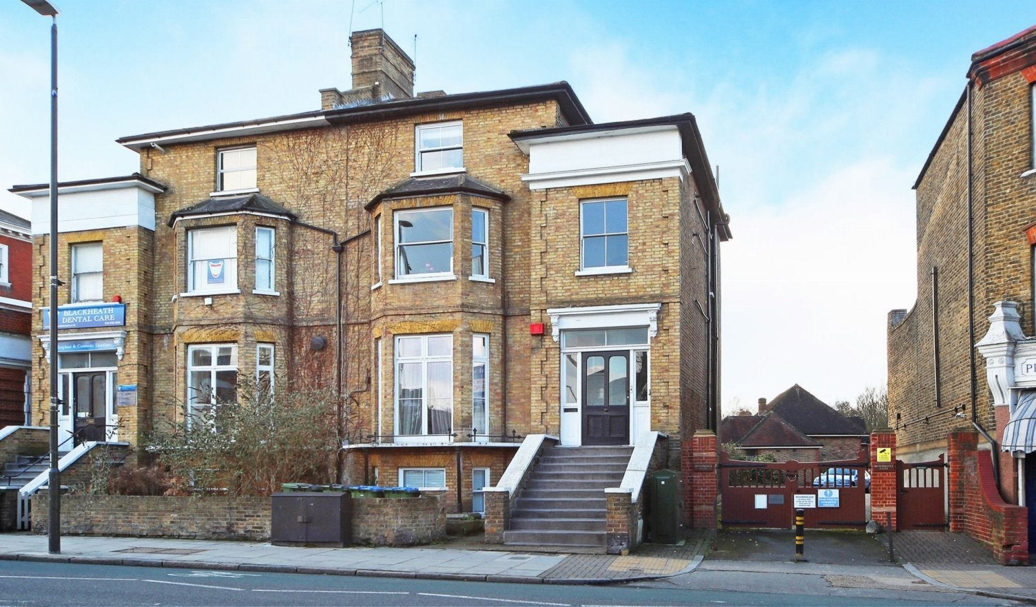 Flat Old Dover Road in Greater London