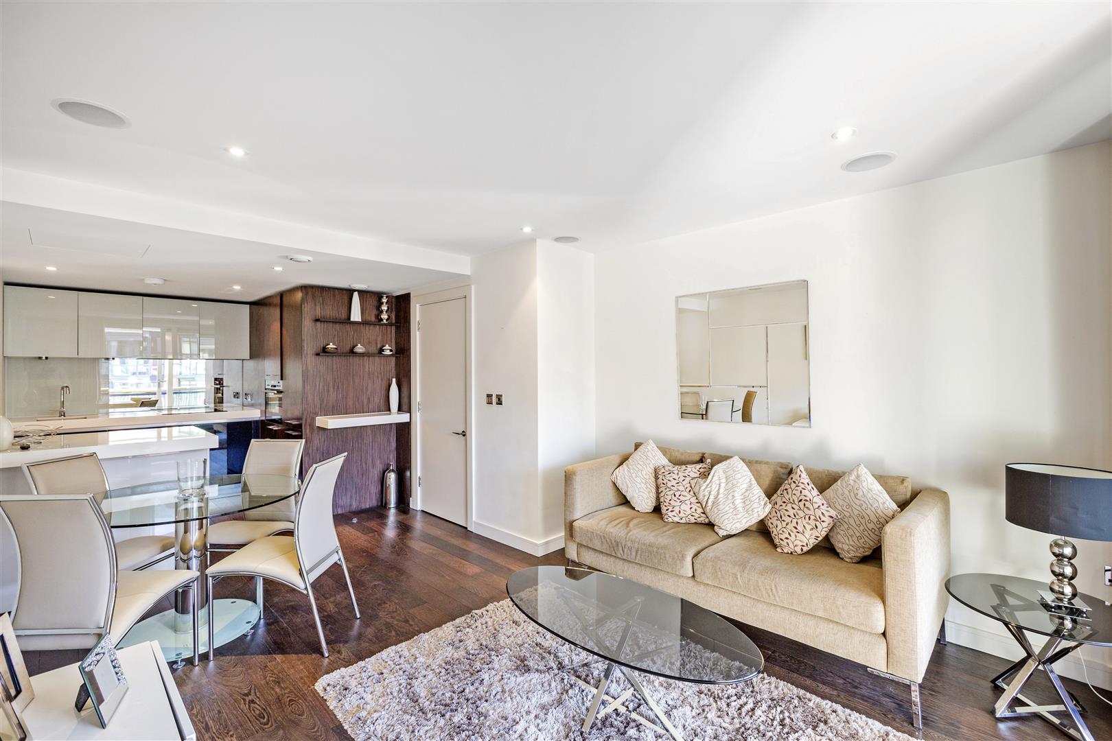 Flat Gatliff Road in City of Westminster