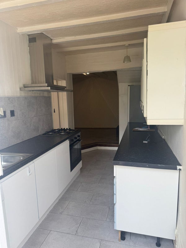 Flat Torridge Road in Greater London